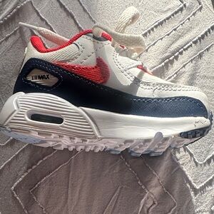 Nike Kids Sneakers - Red, White, and Navy